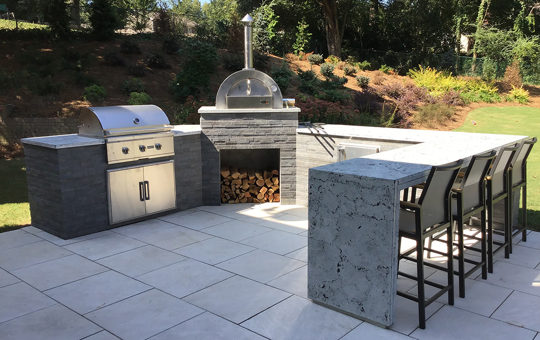 Outdoor Kitchen